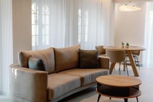 Old town luxury apartment 2