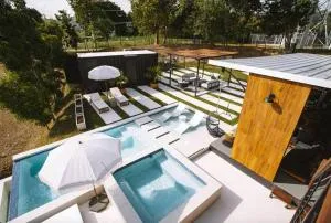 Hacienda Florecer - Shipping containers with private pool - Moca