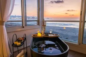 מאליבו Malibu - Qiryat Naẖum