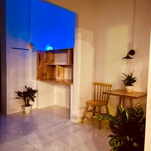 Phòng Giường Đôi Có Phòng Tắm Riêng (Double Room with Private Bathroom)