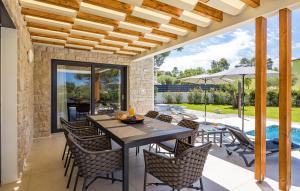 Nice Home In Marasi With Wifi