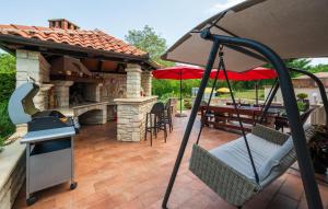 Nice Apartment In Nedescina With Wifi 