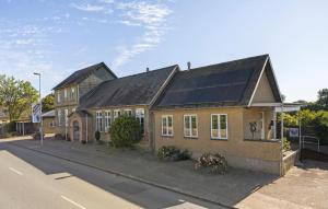 3 Bedroom Nice Apartment In Sydals