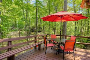 Hot Tub Fire Pit Deck Grill w Resort Amenities