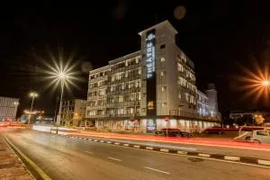 Theatre Hotel - Kampung Boyan