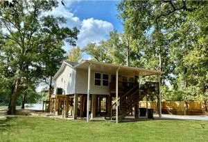 Secluded Riverside Oasis Private Deck Dock - Maurepas