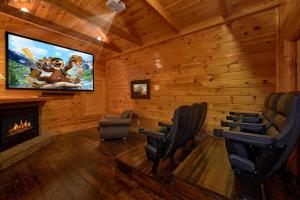 Amazing Views Private Theater Hot Tub