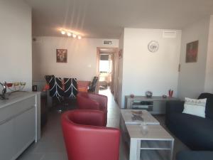 Elegante apartamento con piscina cerca de las playas de la Costa Brava - ES-209-85