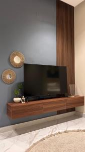 غرف فندقية بمدخل خاص - عمارة سكنية