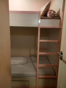 Tanglin Orchard Apartment (2BR)