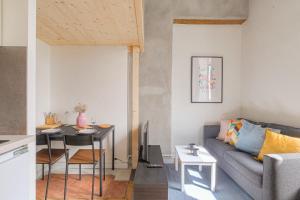 Cosy et Atypique Hôtel de Ville et quais du Rhône