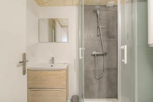 Cosy et Atypique Hôtel de Ville et quais du Rhône