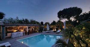 B&B / Chambres d'hotes Le Jardin des Portes : photos des chambres