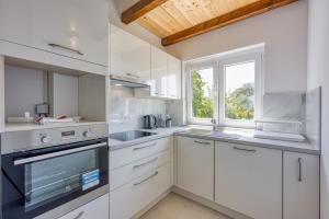Apartments Galeb 