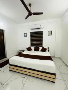Hotel Gold Suite, Kakkanad