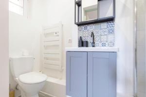 Maisons d'hotes Chambre Griffoul - Hypercentre - Gaillac : Chambre Double avec Salle de Bains Privative