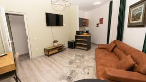 Downtown Tudor Arghezi House