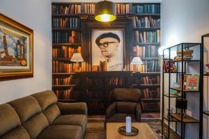 Downtown Tudor Arghezi House