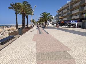 Quarteira Beach Hideaway