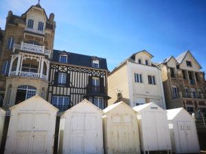 Maisons de vacances La perle-Maison de pecheur a Saint-Aubin-sur-Mer : photos des chambres