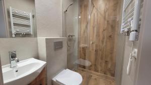 Wrzosowe Wzgórze 5 - Mały Apartament z Wanną