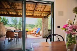 ISA-Residence with swimming pool in Guardistallo surrounded by greenery