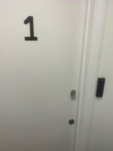 New Luxury Apartments in Central London Next to Shops, Cafes, Bars & Metro