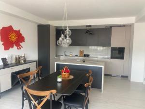 Mihail Apartman