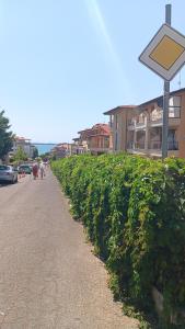 Двустаен апартамент "Аква Дриймс" с 300 м до море