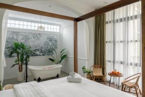 Hanoi Opera Homestay 10m to HoanKiem Lake Old Quarter Ha Noi