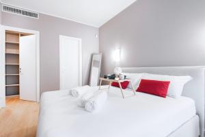 Easylife - Milano - Foro Buonaparte 68C - Castello Sforzesco