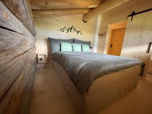 Maiensäss, Berghütte Chlara - autark, voll ausgestattet, Ressourcen begrenzt