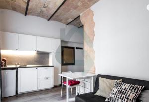 Cozy Apartment in Sants
