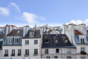 Paris Marais Rosiers