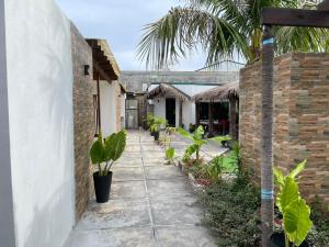Himeyn Beach Inn