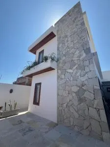 Sunny Kite House Prea - Monteiro