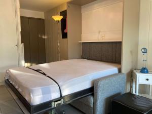Appartements Studio cosy avec climatisation, WIFI et parking - FR-1-553-234 : photos des chambres