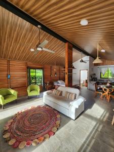 Romantic Cabin in the Forest, Valle Azul, Bungalows Tulipanes CR