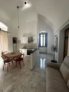 Appartamento storico in centro - Trappeto