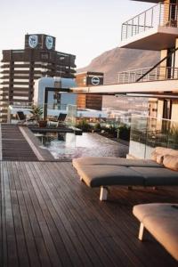 "Lykke on Bree" - Unique apartment with stunning Table Mountain views