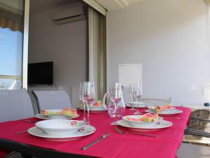 Villeneuve-Loubet : Appartement climatisé, 2 pièces, 4 couchages, parking en option - FR-1-252A-31