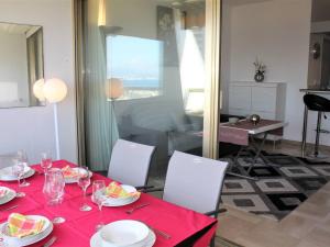 Villeneuve-Loubet : Appartement climatisé, 2 pièces, 4 couchages, parking en option - FR-1-252A-31