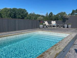 Large pool villa, roof terrace near lake & nature