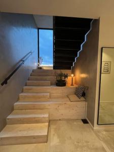 Large pool villa, roof terrace near lake & nature