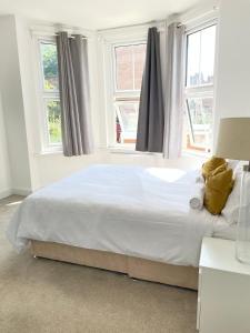 Stone Lodge 2 min Walk From Edgware Underground
