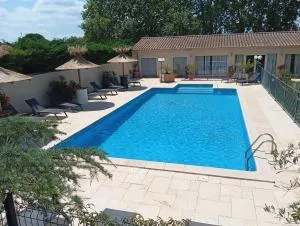 Logis Hôtel Acotel - 索尔古河畔的恩特莱奎斯