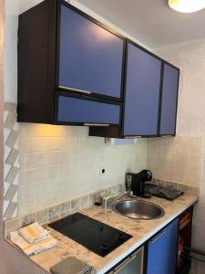 6P Private Garden Little ST TROPEZ