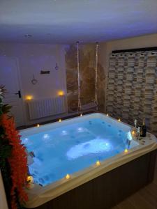 B&B / Chambres d'hotes Le gite romantique d-Agathe : photos des chambres