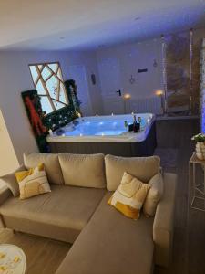 B&B / Chambres d'hotes Le gite romantique d-Agathe : photos des chambres