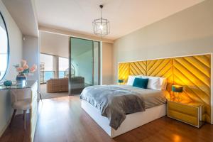 Royal Sea View-2Bedroom-AC-1 min walk restaurants supermk